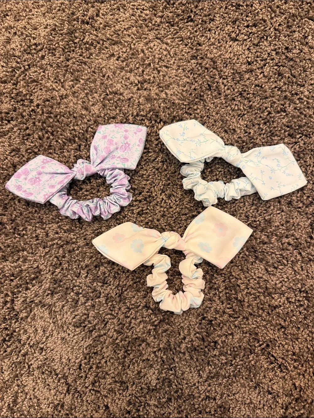 NWOT Stoney Clover Lane nylon floral prints bow scrunchie